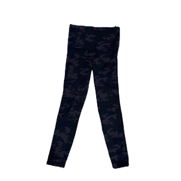 SPANX black camouflage leggings - Picture 2 of 3